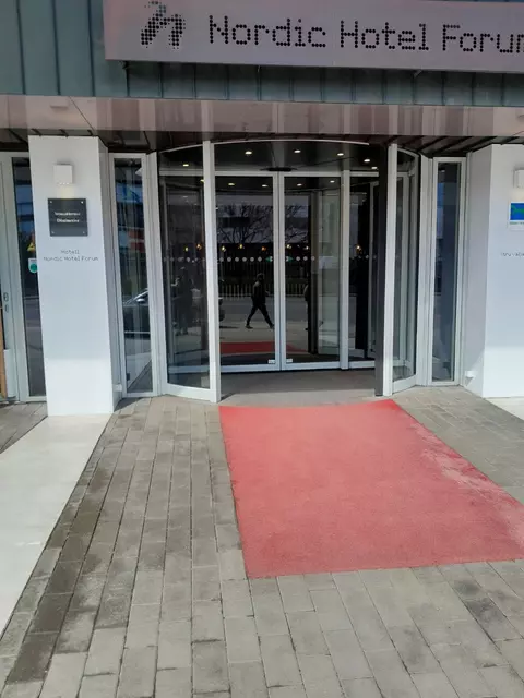 Hooldus — Nordic Forum Hotel, Viru Väljak 3, Tallinn